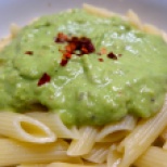 Penne with avocado-chili sauce